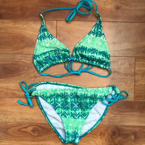 Turquoise and green crochet/ lace bikini - Picture 1 of 4